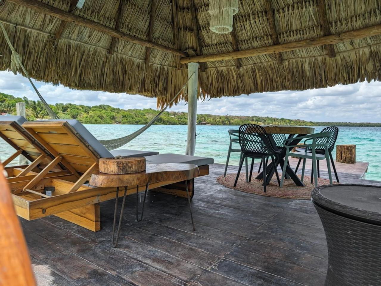 Hermosa Cabaña Caribeña en la Laguna de Bacalar Exterior foto