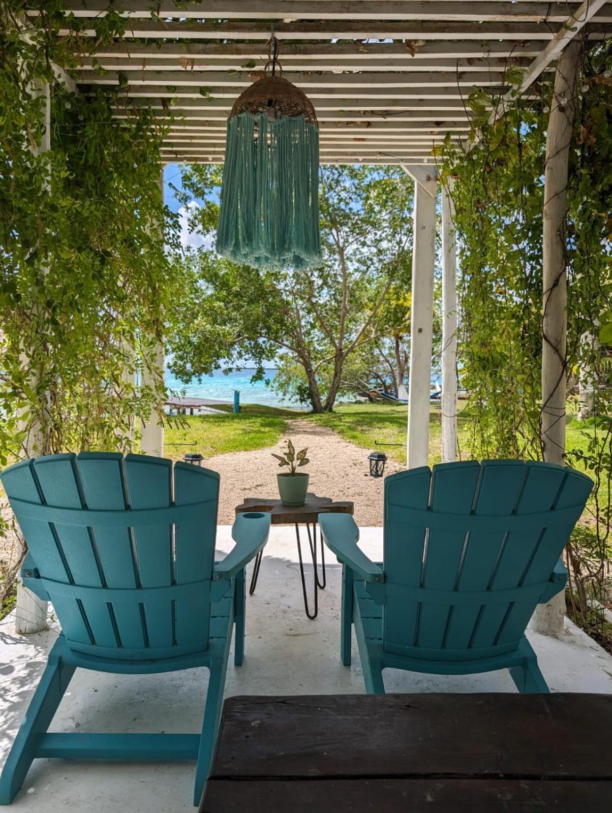 Hermosa Cabaña Caribeña en la Laguna de Bacalar Exterior foto